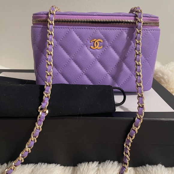 CHANEL Handbags - PLS.Read prior purchase: SELLING FOR 3️⃣2️⃣5️⃣, EUC small vanity classic chain.